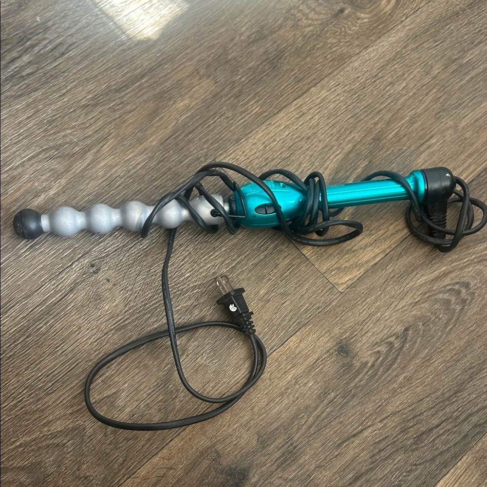 BedHead Teal and Silver Curling Wand